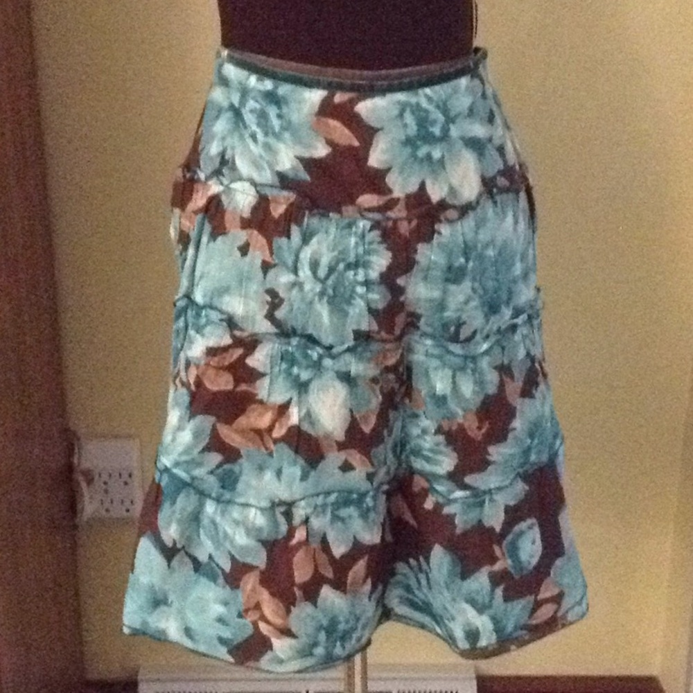 Flowered skirt